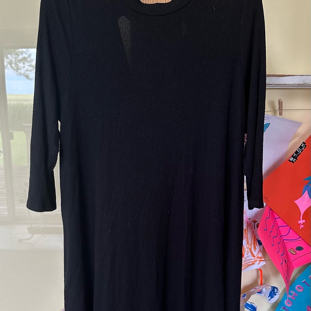 Elegant Black Midi Dress